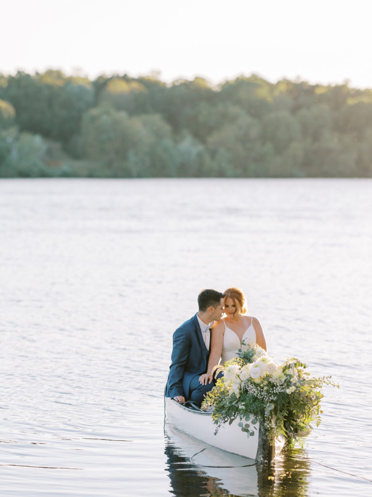 wedding photos in a canoe